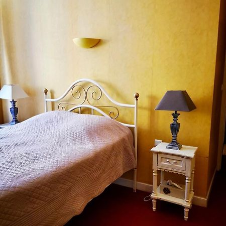 Chez Patrice Et Yuri Julien Bed & Breakfast เบซิเยร์ ภายนอก รูปภาพ