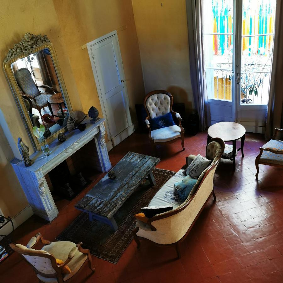 Chez Patrice Et Yuri Julien Bed & Breakfast เบซิเยร์ ภายนอก รูปภาพ